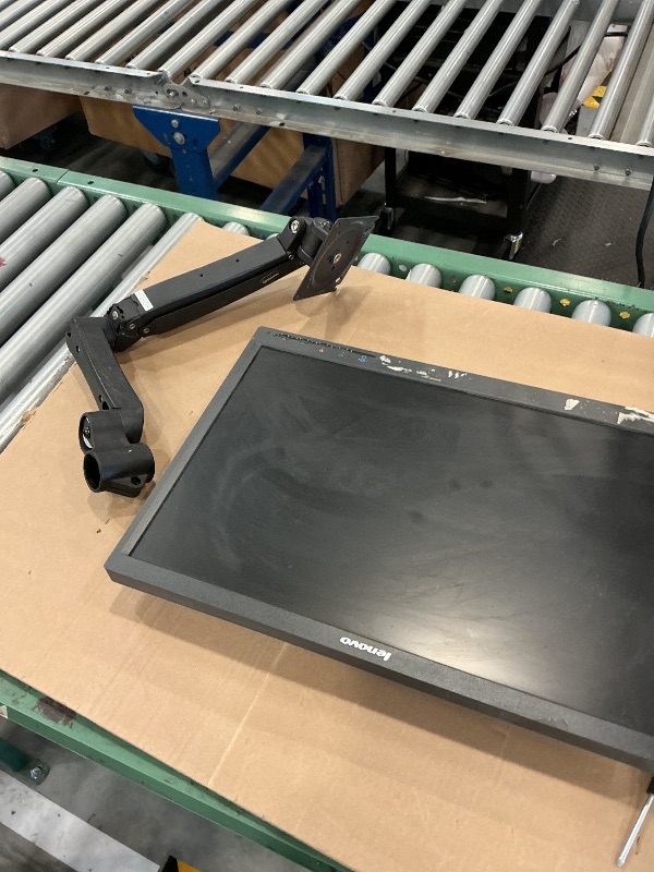 Photo 1 of lenovo thinkvision