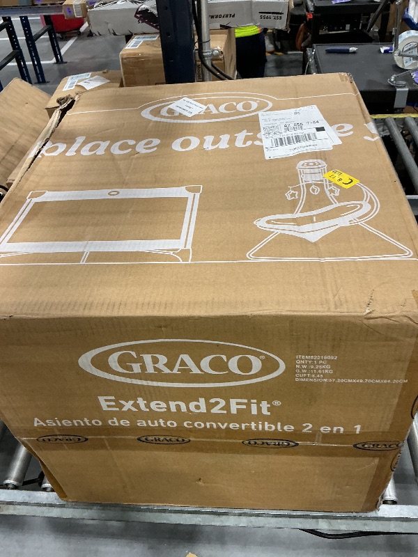 View 2 of Graco Extend2Fit 2-in-1 Convertible Car Seat