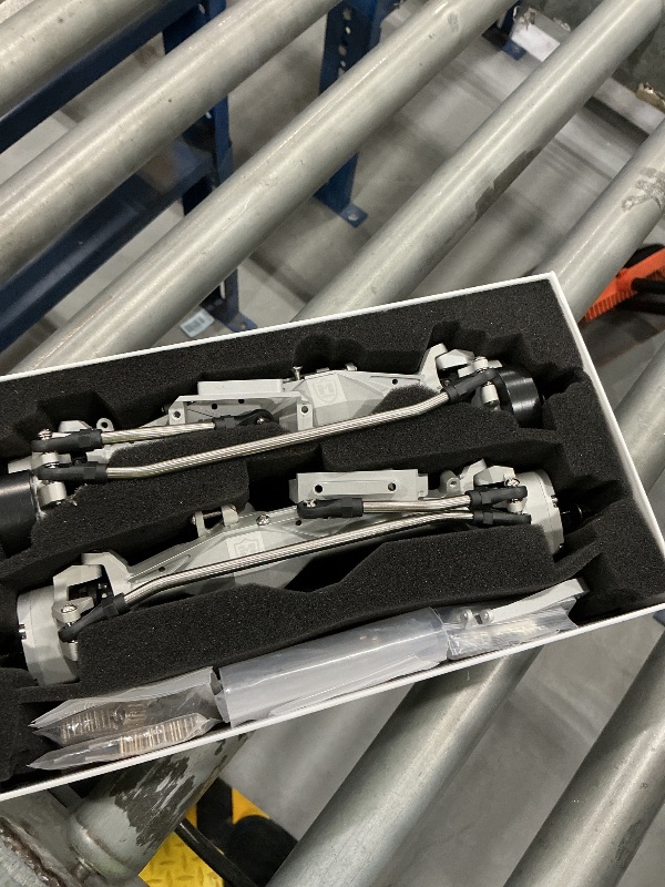 View 3 of MEUS RACING Portal Axles Kit for Capra 1.9 / SCX10 II (Silver)