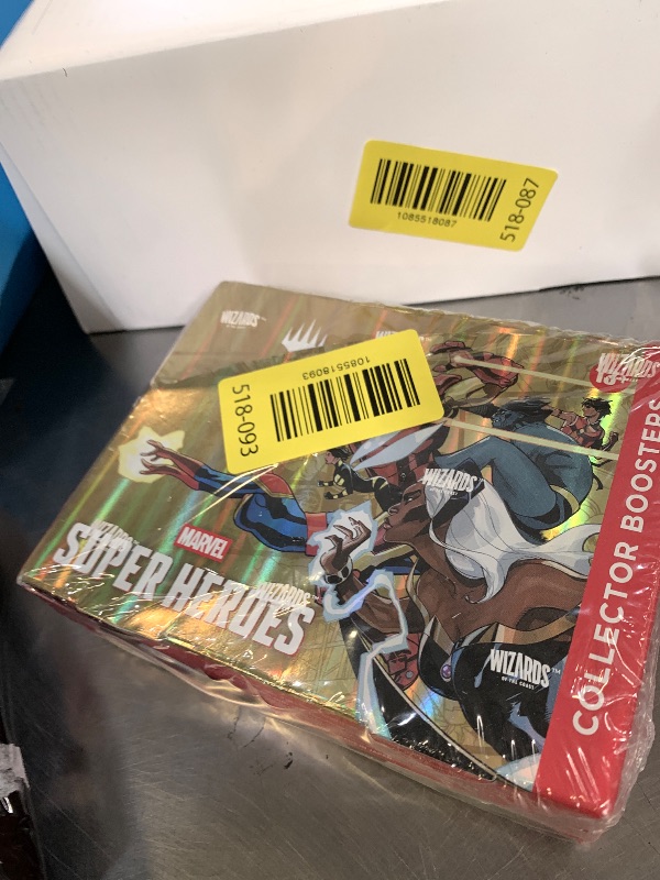 Photo 1 of Magic: The Gathering | Marvel Super Heroes Collector Booster Box
