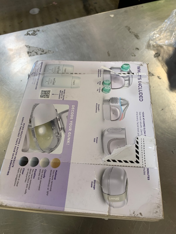 Photo 1 of Shark FacialPro Glow + DePuffi FH320PL Facial & Contrast Therapy