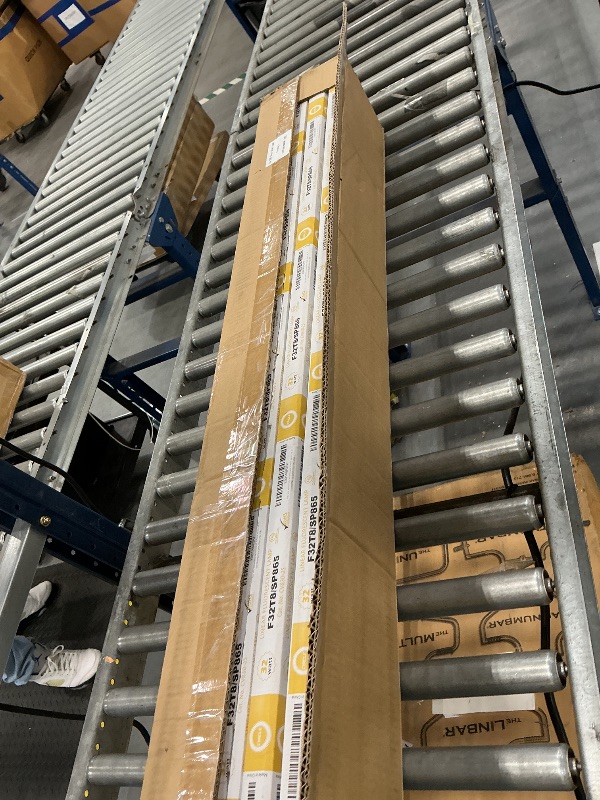 View 3 of Circle F32T8 Fluorescent Tube 4 Foot, 25 Pk