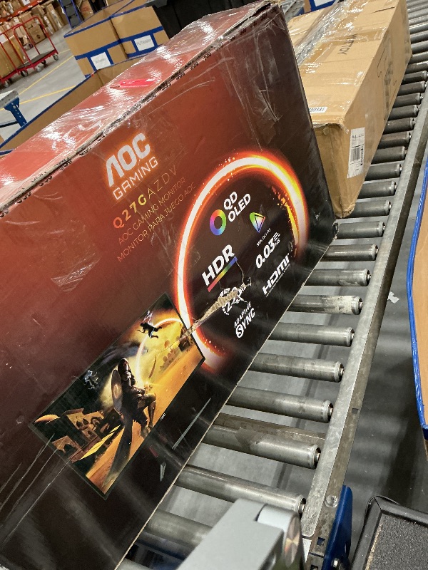 Photo 1 of AOC 27" QHD 240Hz QD-OLED Gaming Monitor