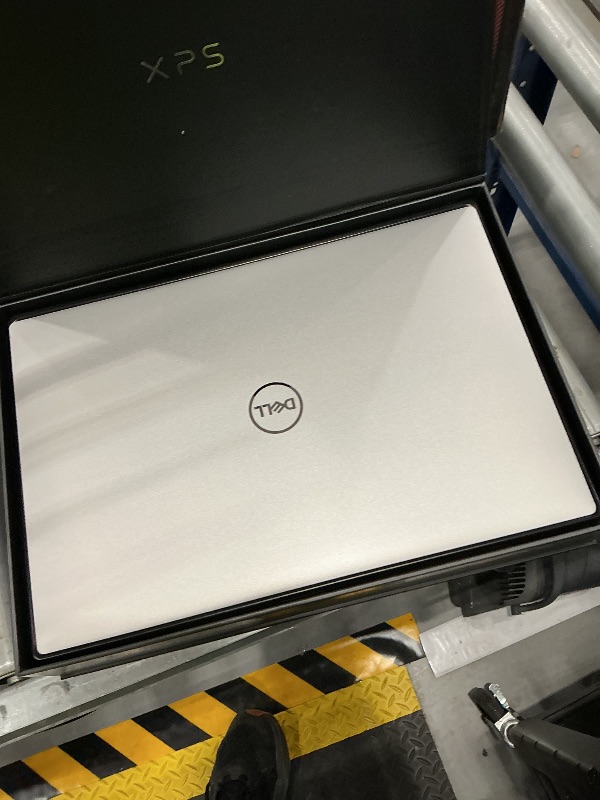 View 3 of Dell XPS 13 9310 Laptop - 13.4" FHD+, Intel Core i7-1185G7, 16GB LPDDR4x, 512GB