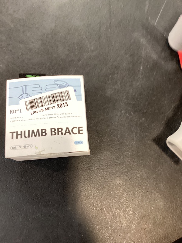 Photo 1 of Thumb brace