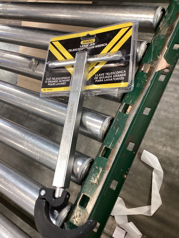 Photo 1 of General Tools Telescoping Basin Wrench Large Jaw #140XL, Extends from 11 to 16-Inches, Fits 1 to 2 Inch