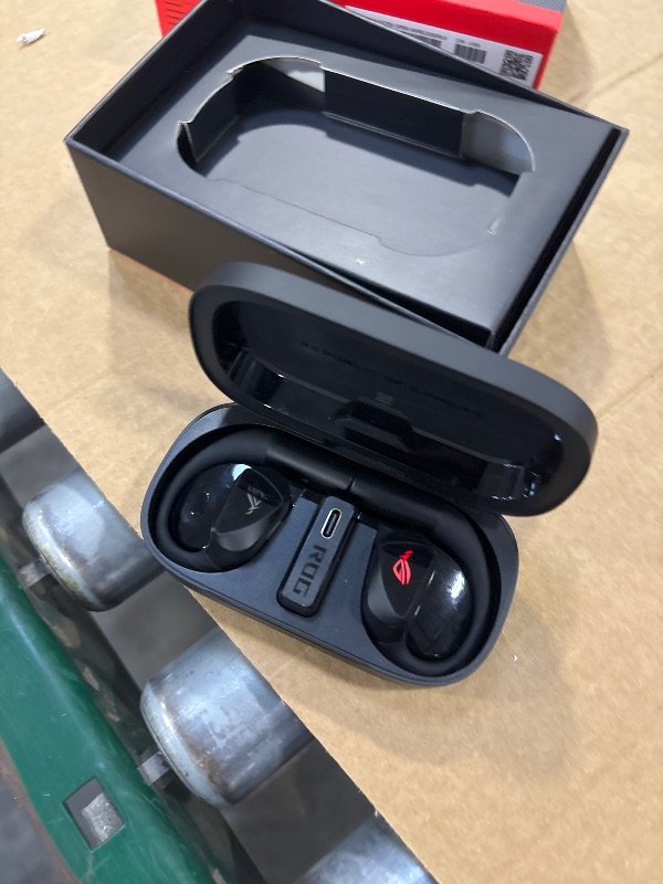 Photo 1 of ASUS ROG Cetra Open Wireless Open Ear Earbuds – Dual-Mode (BT/2.4GHz), Quad AI Noise-Canceling Mic, Low Latency, 16H Playtime, IPX5 Water Resistant, for Daily/Workout/Outdoor/Gaming Use - Black