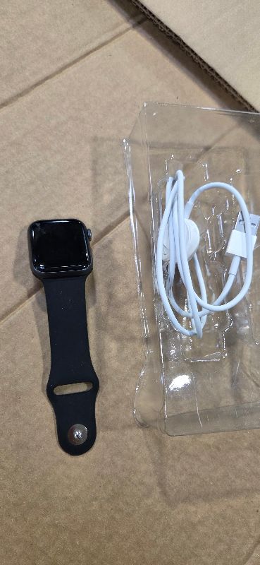 Photo 1 of Apple warch series 5