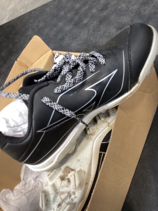 Photo 1 of Shoes men’s #5 cushionrevo dia