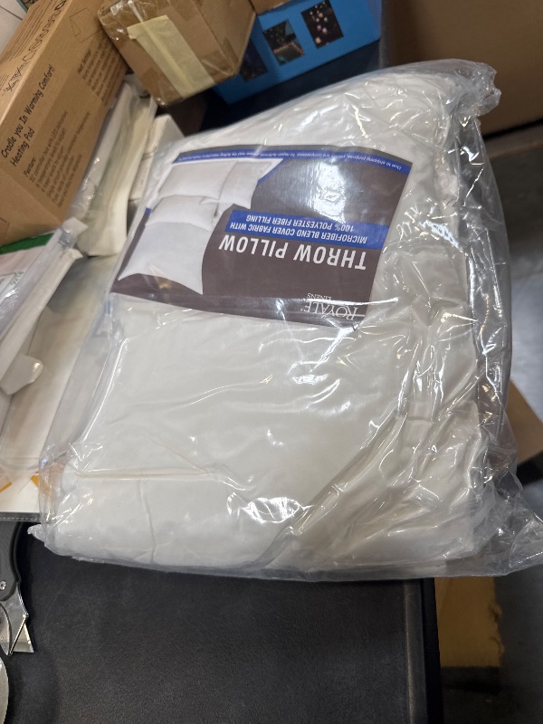 Photo 1 of ROYALE LINENS 14 x 20 Pillow Insert - Down Alternative Throw Pillows Insert - Rectangle Pillow Pack of 1 White - Bed & Couch Pillows - Inner Cushion for Bed, Cushion for Living Room - Shams Stuffer