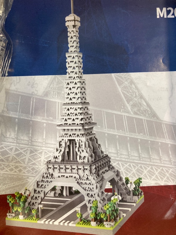 Photo 1 of Aningde 2600Pcs Eiffel Tower Architecture Micro Building Bricks Model Kit for Adults – Detailed Architectural Display Model – Ages 14+