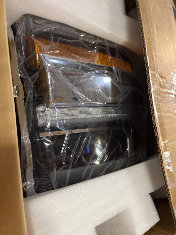 Photo 1 of labwork 1PC Headlight Assembly Chrome Housing Replacement for Silverado 1500 2016-2018 HID with DRL Passenger Side RH 84356947 GM2503445