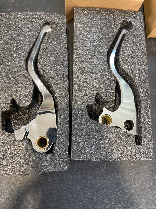 Photo 1 of FVMOTO 3 Finger 5.9" CNC Shorty Hand Control Lever Kit Brake Clutch Levers Fit for Harley Sportster 1996-2003, Dyna 1996-2017, Softail 1996-2014, Touring 1996-2007(Chrome)