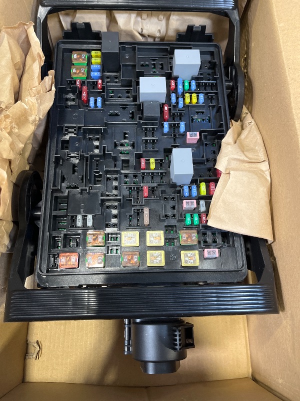 Photo 1 of Promrmr Fuse Box w/Relay & Cover Junction Block Harness
