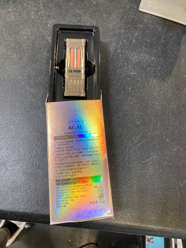 Photo 1 of Vingtank Color Changing Lipstick - PH Adjusting Lipstick for older Women