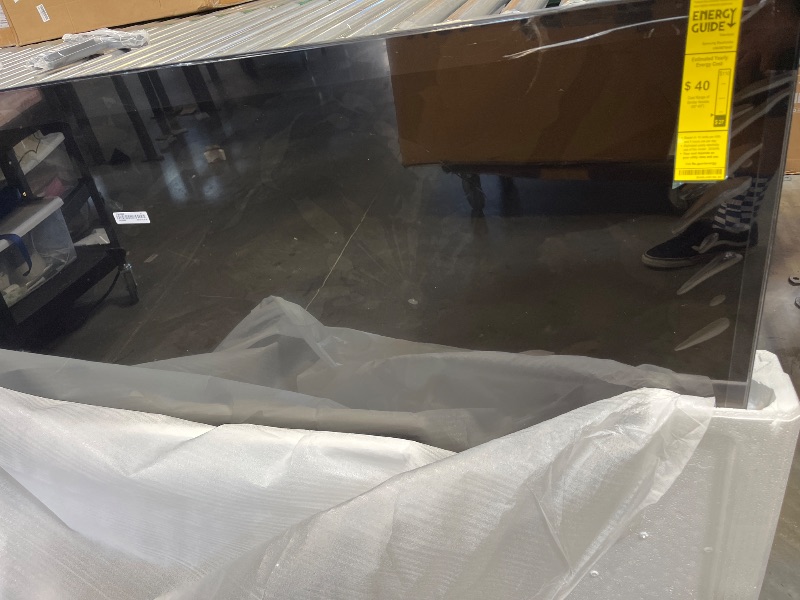 Photo 1 of Samsung 65-Inch Class Mini LED M70H Series Samsung Vision AI Companion Smart TV (2026 Model, 65M70H) LED Processor 4K, Pure Spectrum Color, Motion Xcelerator + DLG -------sell for parts only ------SCREEN IS CRACKED