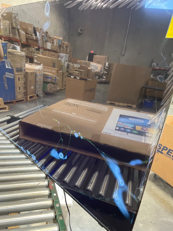 Photo 1 of Samsung 75-Inch U8000H Series 4K Smart TV-----------CRACKED SCREEN SELL FOR PARTS ONLY