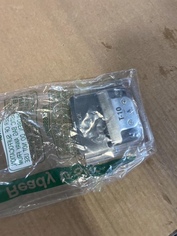 Photo 1 of Andis 22305 UltraEdge Detachable Blade T-10