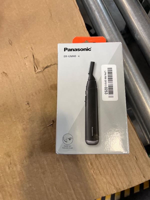 Photo 1 of Panasonic Facial Hair Trimmer ER-GM40-K (Black)