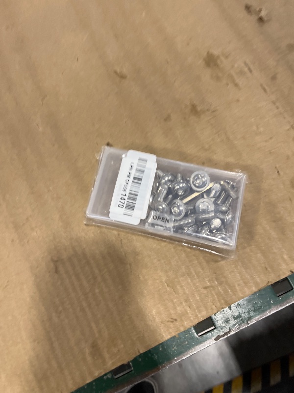 Photo 1 of MoyoCodi M8 x 20mm Socket Cap Screws (20 Pack)