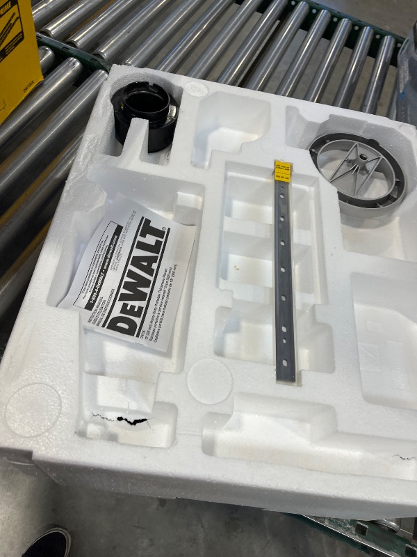 Photo 1 of DEWALT DW735X Thickness Planer, 13-inch, 15 Amp, 20,000 RPM
