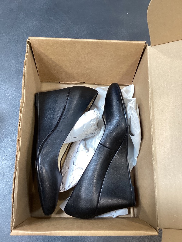 View 3 of LifeStride Womens Gio Wedge Pumps Black 9.5 M