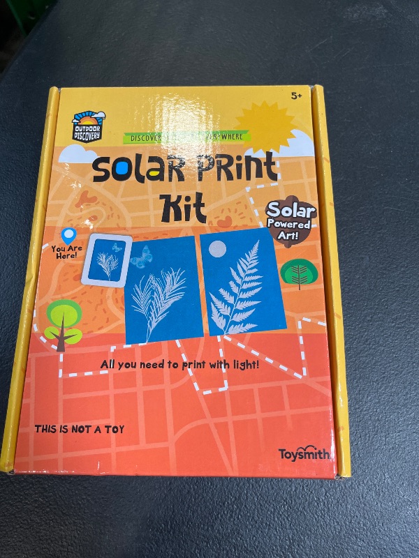 Photo 1 of Toysmith Solar Print Kit