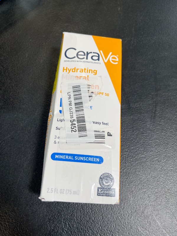 Photo 1 of CeraVe 100% Mineral Sunscreen SPF 50, Face sunscreen With Zinc Oxide & Titanium Dioxide, Hyaluronic Acid + Niacinamide + Ceramides, Oil Free, Travel Size 2.5 oz
