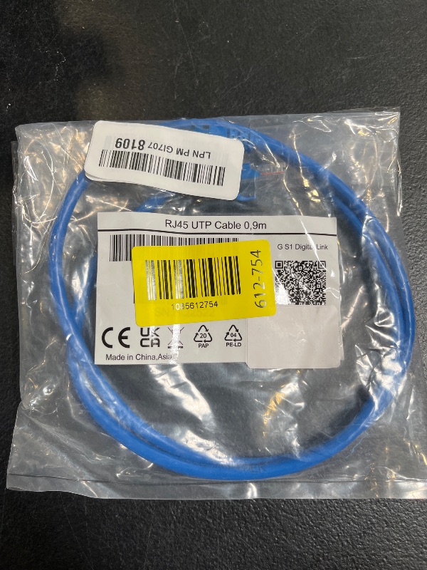 Photo 1 of Victron Energy RJ45 UTP Cable, 2.95 Feet (0.9 Meters)