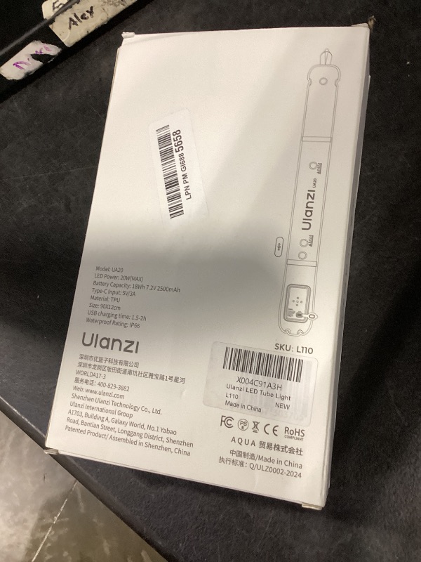 Photo 1 of Ulanzi UA20 20W Bi-Color Inflatable Tube Light, Portable Handheld Magnetic 2700K to 6500K CRI 95+ Air Video Streaming Light 1/4" Mount Photography Lighting Stick