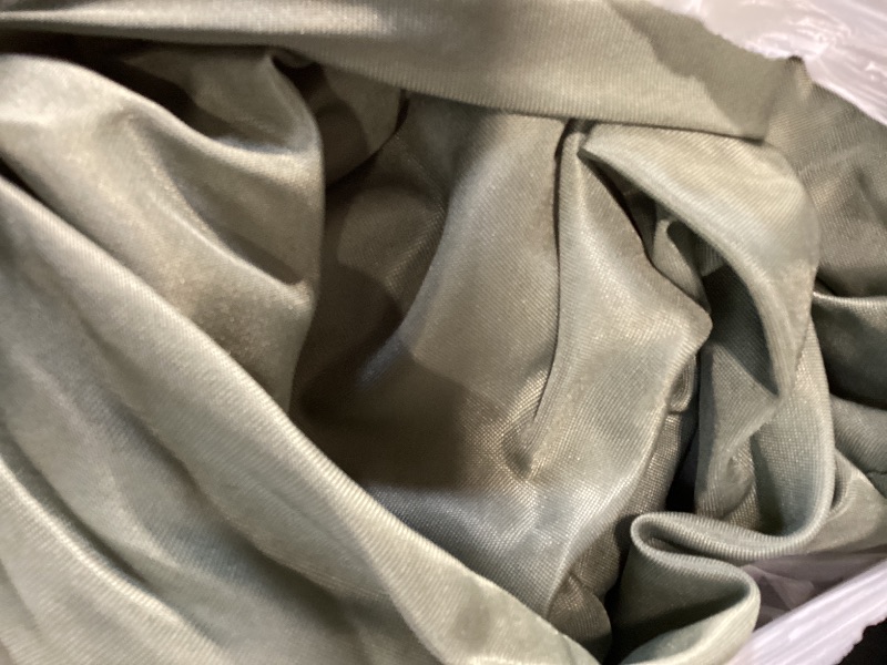 Photo 1 of Fitable 6 Pack Sage Green Round Tablecloths - 120 Inches Round - Wrinkle and Stain Resistant Fabric Table Clothes, Washable Polyester Table Covers for Wedding, Party, Banquet, Formal Events