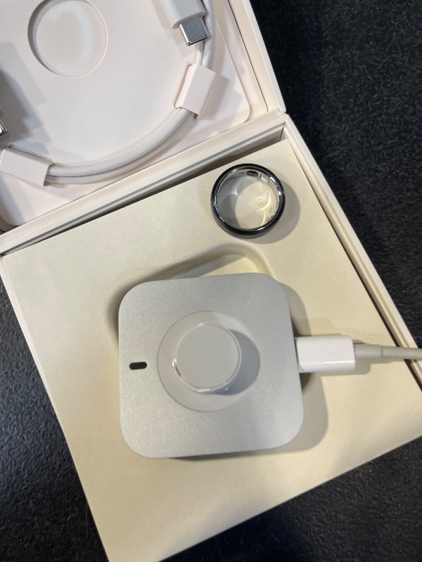 Photo 1 of Oura Ring 5 - Stealth - Size 9 - World's Smallest Smart Ring - Sleep, Activity, Women's Health, AI Advisor, 1 Week of Battery Life, Oura App, Android & iOS Compatible