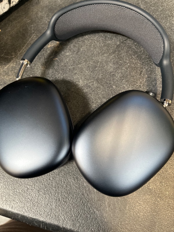 Photo 1 of Apple AirPods Max 2 Wireless Over-Ear Headphones, Active Noise Cancellation, Adaptive Audio, Personalized Spatial Audio, Live Translation, Bluetooth Headphones for iPhone – Midnight