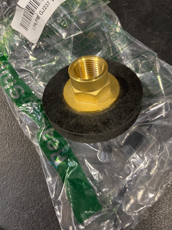 View 2 of 3" Force Disc Curb Plunger - Reinforced Rubber - 1/2" IPS Brass Holder