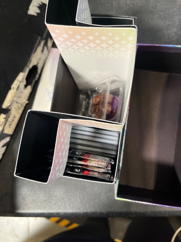 Photo 1 of Pokemon TCG: Scarlet & Violet—Prismatic Evolutions Elite Trainer Box