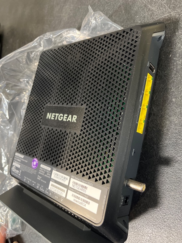 Photo 1 of NETGEAR Nighthawk Cable Modem and WiFi 5 Router Combo (C7000) - Compatible with Major Cable Providers incl. Xfinity & Cox - Cable Plans up to 800Mbps - AC1900 (Up to 1.9Gbps) - DOCSIS 3.0
