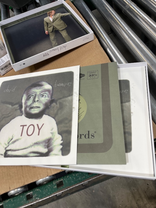 Photo 1 of Toy