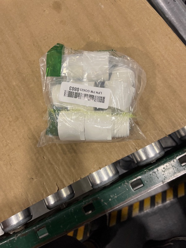 Photo 1 of LESSO 5PCS PVC Pipe Fittings, 1 Inch PVC Male Adapter (MIPT × SOC)