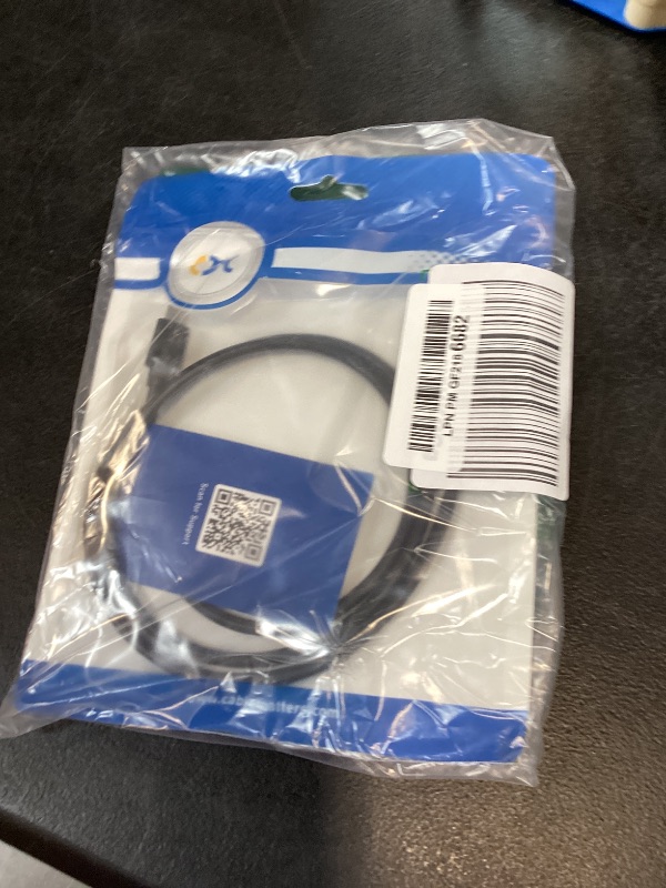 Photo 1 of Cable Matters [Intel Certified] 40Gbps Thunderbolt 4 Cable, 3.3ft / 1m