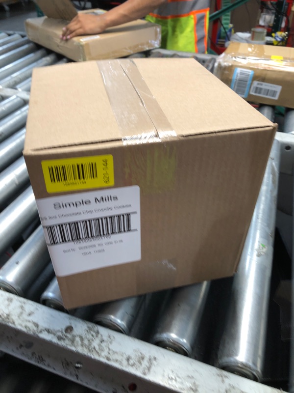 Photo 1 of ***EXPIRATION:05/26 *** Simple Mills Almond Flour Chocolate Chip Cookies, Gluten Free and Delicious Crunchy Cookies, Organic Coconut Oil, Good for Snacks, 6 Count (Packaging May Vary)
