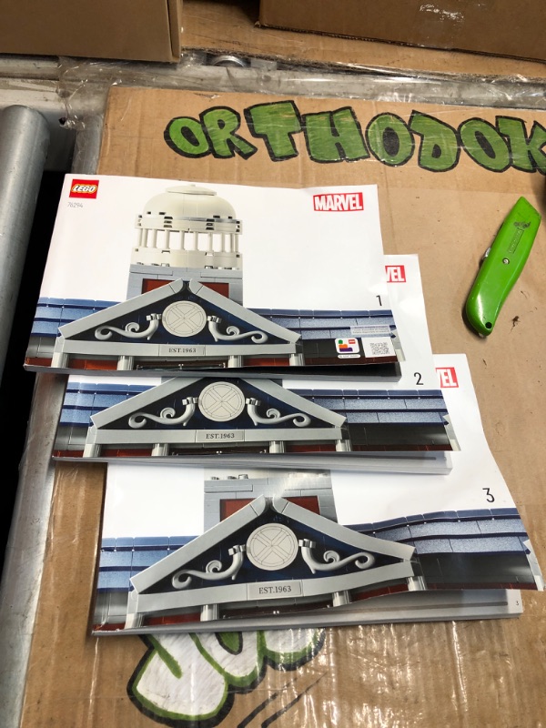 Photo 1 of ***PARTIAL SET***LEGO Marvel X-Men The X-Mansion Building Set - Marvel Collectibles DIY Craft Kit for Adults, Ages 18+ - Buildable Xavier Institute with 10 Minifigures - Gift Idea for Superhero Fans - 76294