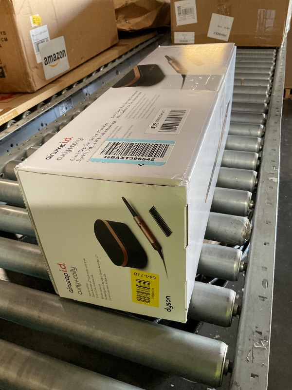 View 5 of ***USED MISSING PARTS***


Dyson Airwrap i.d.™ Multi-Styler