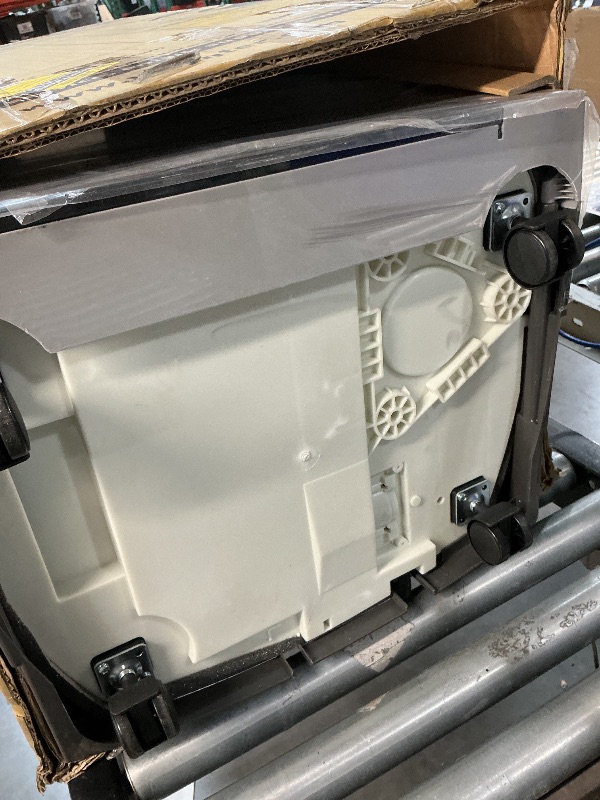 View 4 of ** PARTS ONLY NONFUNCTIONAL**
Whynter Portable Air Conditioner 14,000 BTU Dual Hose 500 Sq Ft ARC-14SAMZNCC00007199424649