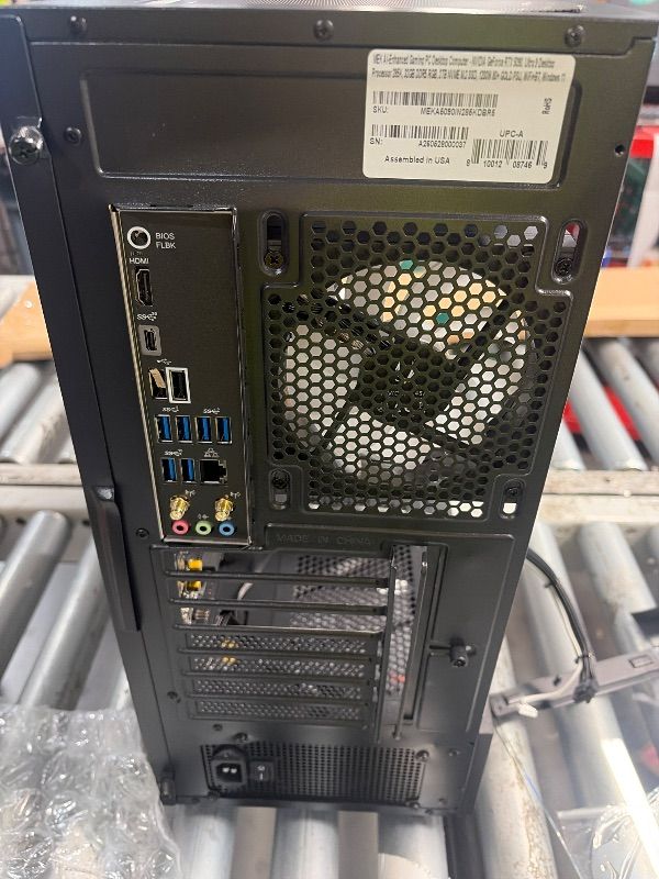 View 8 of **MISSING RAM CPU GPU SSD**DAMAGE TO MOTHERBOARD**
**FOR PARTS ONLY**DOES NOT WORK**
ZOTAC MEK Gaming PC Desktop Ultra 9 285K, NVIDIA RTX 5090 32GB, Infinity
AMP Extreme Infinity, 32GB DDR5, 2TB NVMe SSD, 1200W 80+ Gold PSU, WiFi 6E, Bluetooth 5.3, Wi