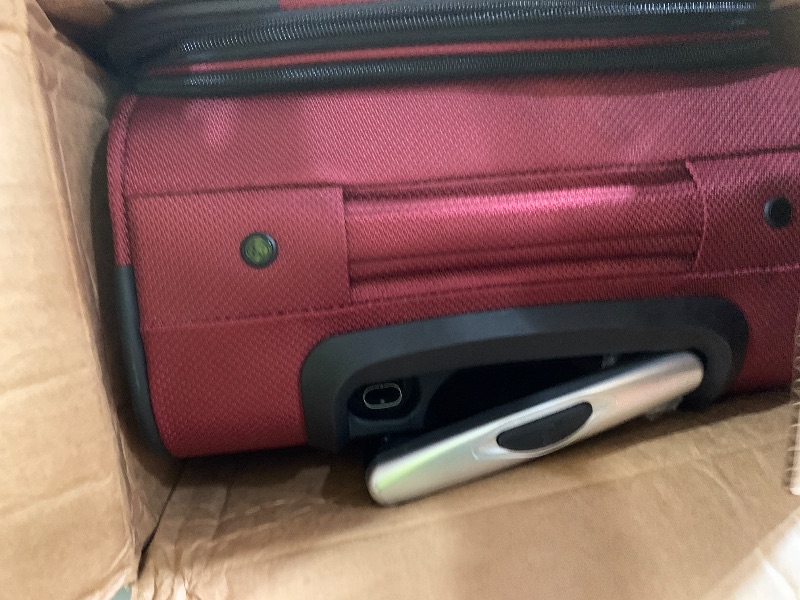 Photo 1 of ***DAMAGED - SEE NOTES/PICTURES*** SwissGear Sion Carry-On Spinner Luggage Burgundy