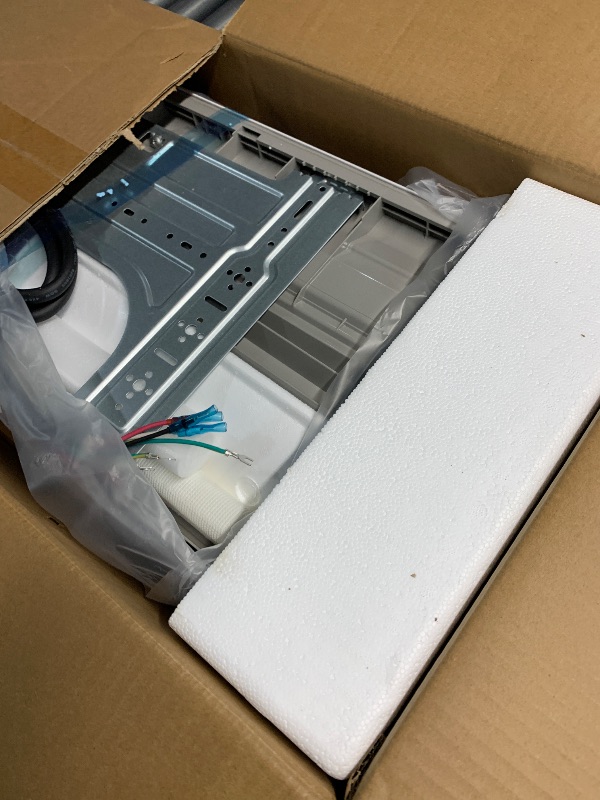 View 3 of ***PARTS ONLY***
**USED, UNKNOWN IF MISSING PARTS**
GarveeTech 12000 BTU Mini Split Air Conditioner & Heat Pump