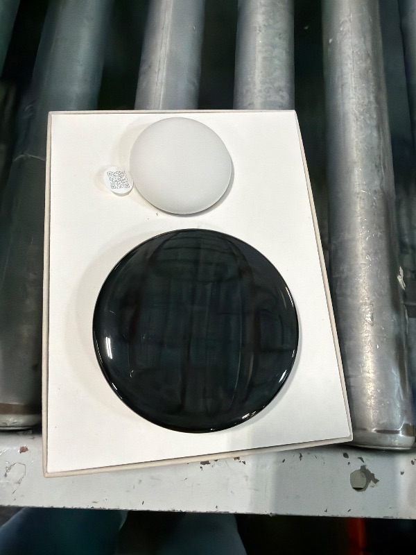View 1 of Google Nest Learning Thermostat (4th Gen) + Sensor - Obsidian **used**