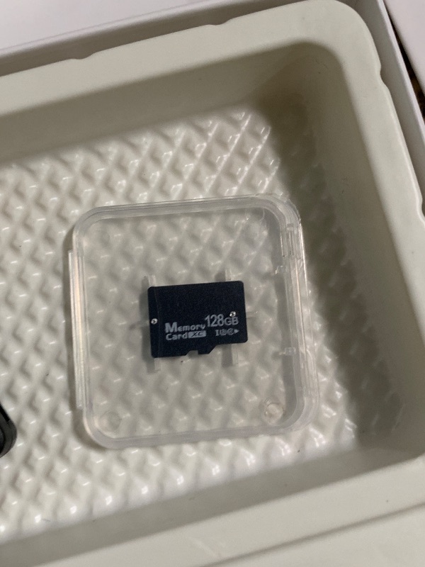 View 4 of 144GB MP3 Player with Blue