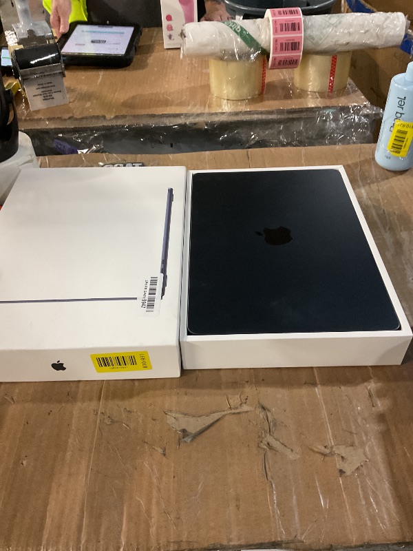 View 3 of ***FOR PARTS ONLY***Apple MacBook Air 13" M4