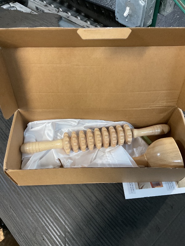 View 3 of ** missing a few pieces **
Komogir 3-in-1 Maderoterapia Kit Wood Therapy Massage Tools